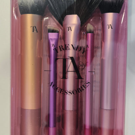 Trendy Accessories Face + Eye+ Cheek + Lip Brush Set